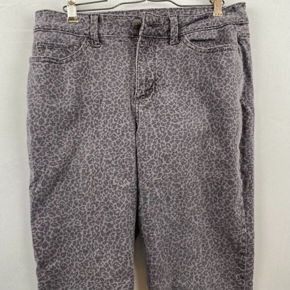 Lee Woman's Jeans Size 6 30x28 Gray Leopard Print Straight-Leg - Picture 6 of 16